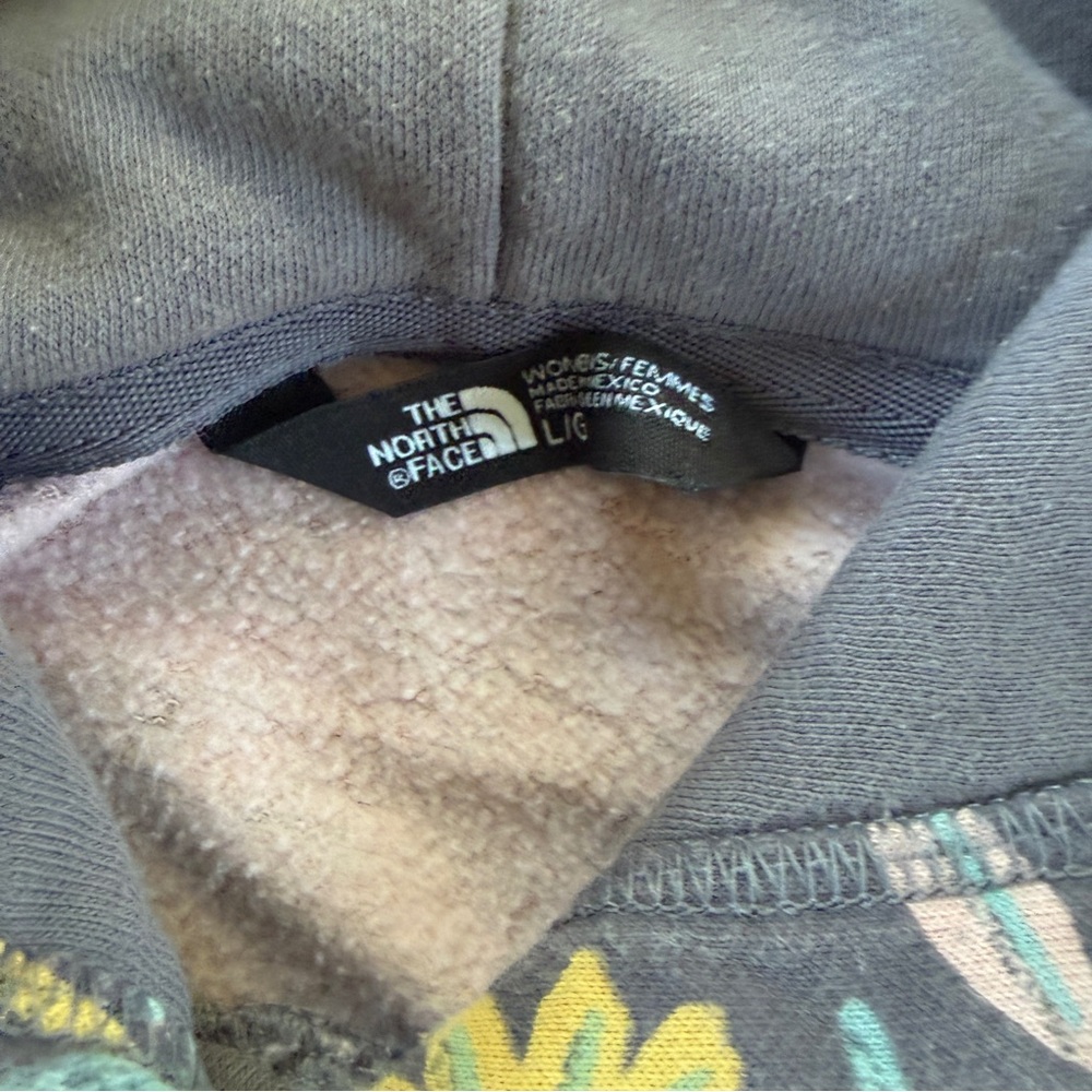 The North Face All-Over Floral Hoodie - Picture 5 of 8